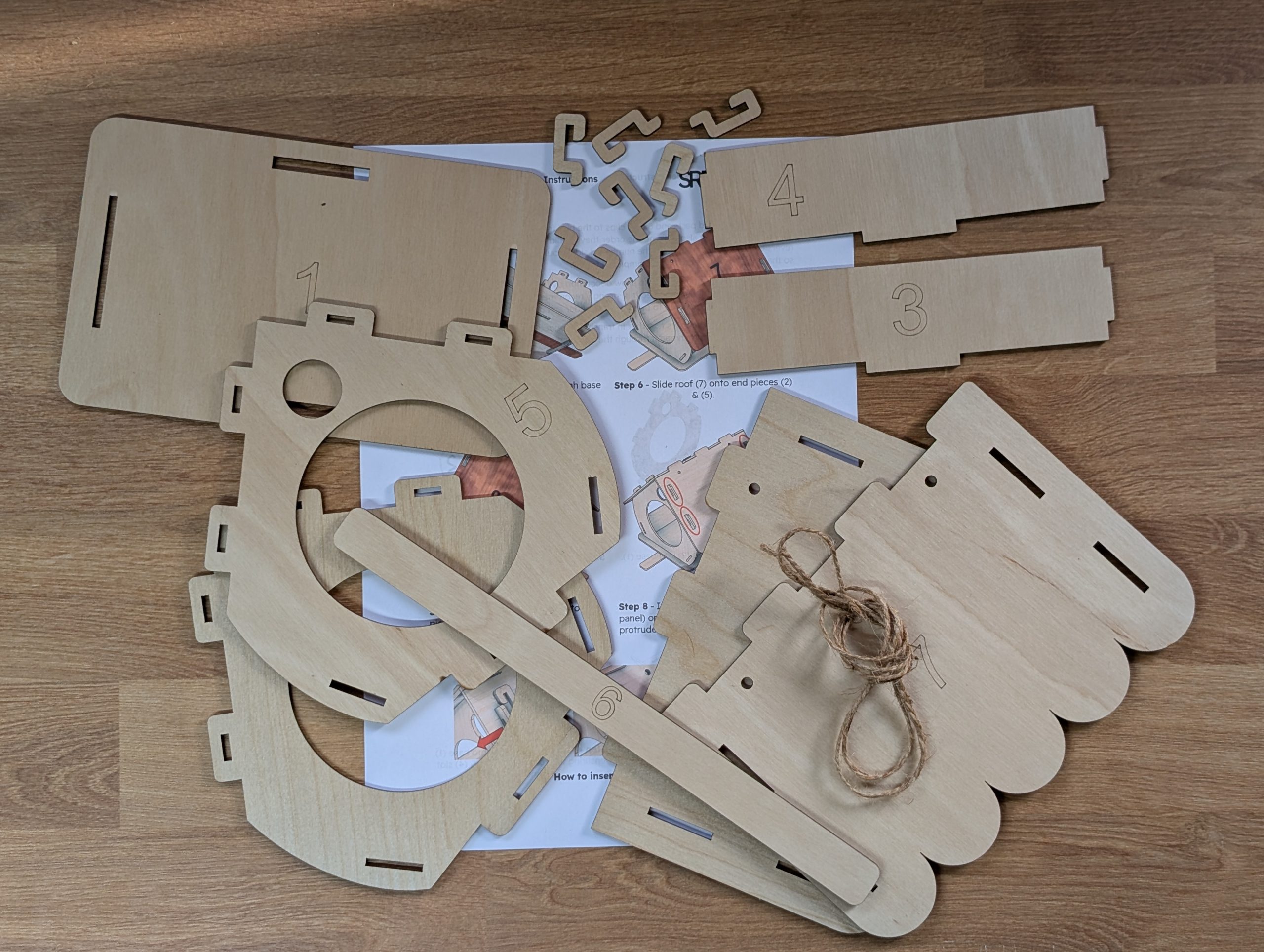 Build your own Bird Feeder Flat Pack kit for Children and Adults No Glue or Tools required - Image 3